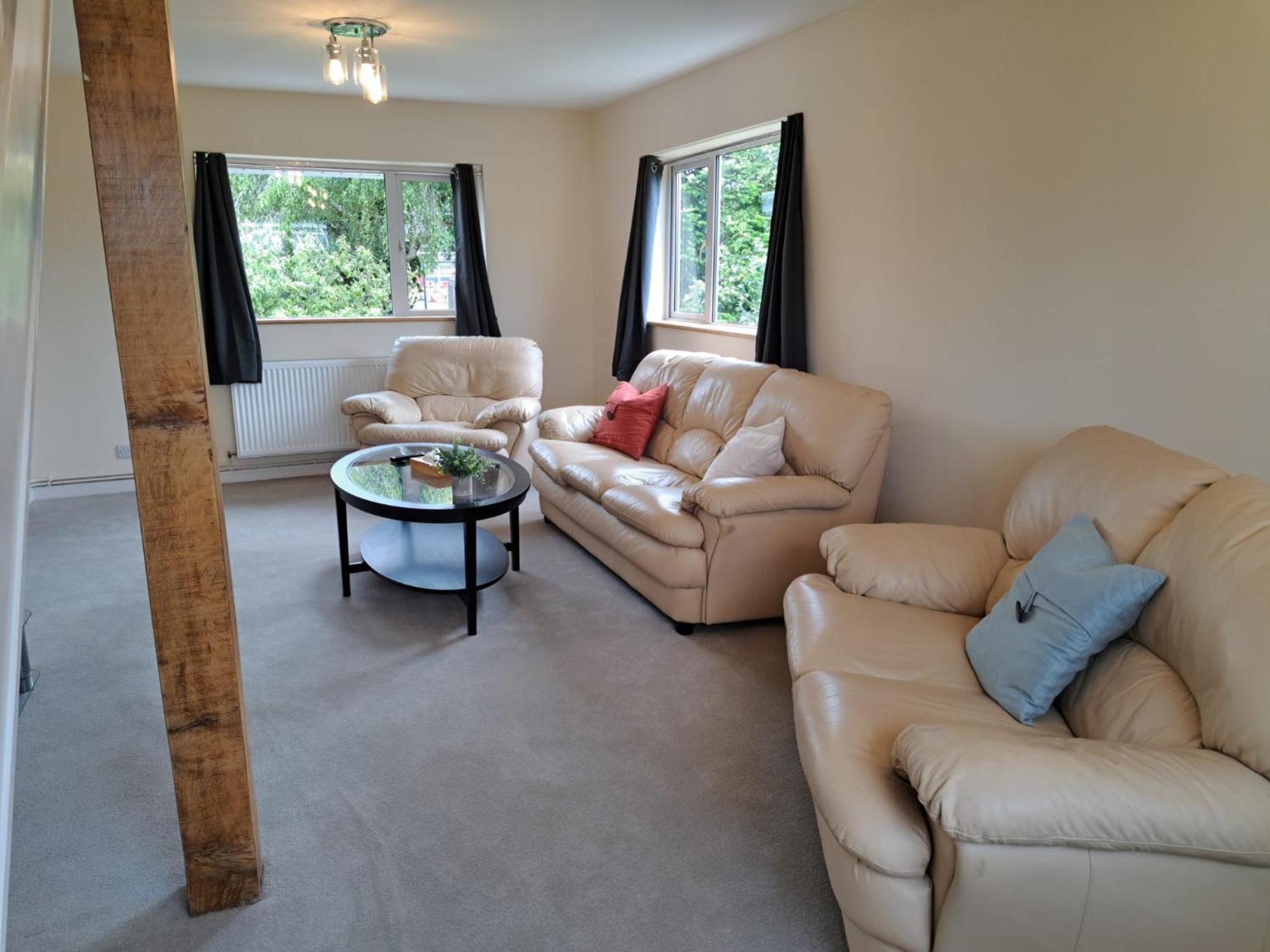 Beautiful 5 Bedroom Bungalow, Sleeps 7, In Calne Exterior foto